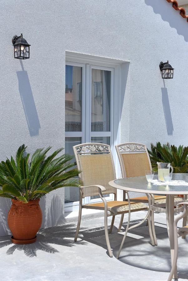 Oisyra Boutique Suites Ermoupoli Exterior foto
